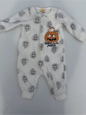 Peanuts White Fleece One-Piece with Pumpkin Patch Applique